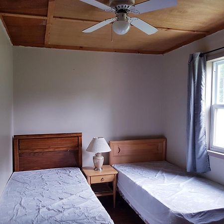 Marble Lake Lodge Cloyne Стая снимка