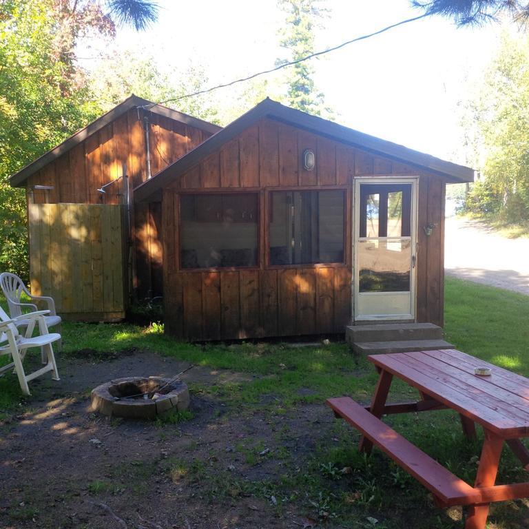 Marble Lake Lodge Cloyne Стая снимка